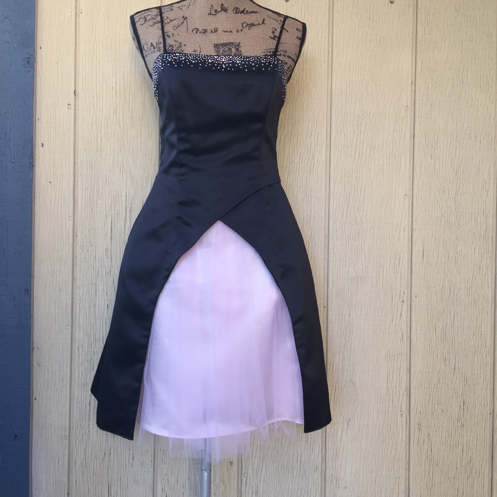 A Beautiful Black/Pink Morgan & Co. Dress. Size7/8